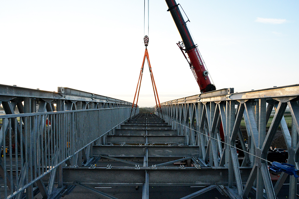 Beaver Bridges panel bridge lift Catterick A1