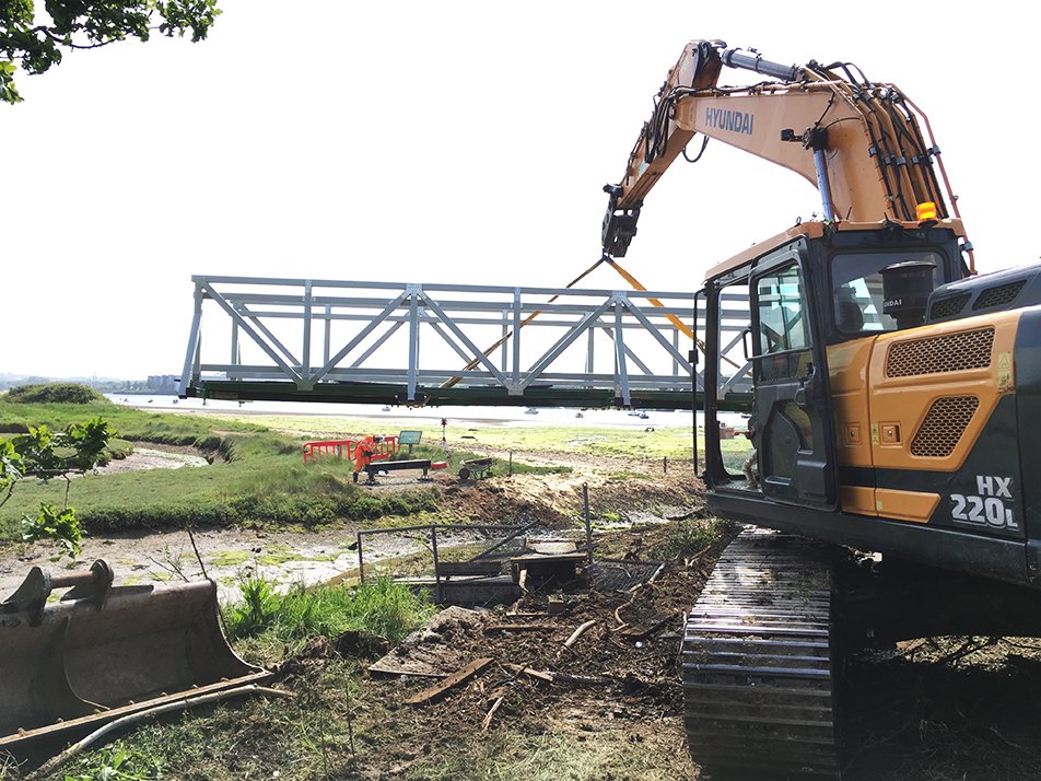 Beaver Bridges FRP pedestrian bridge installation