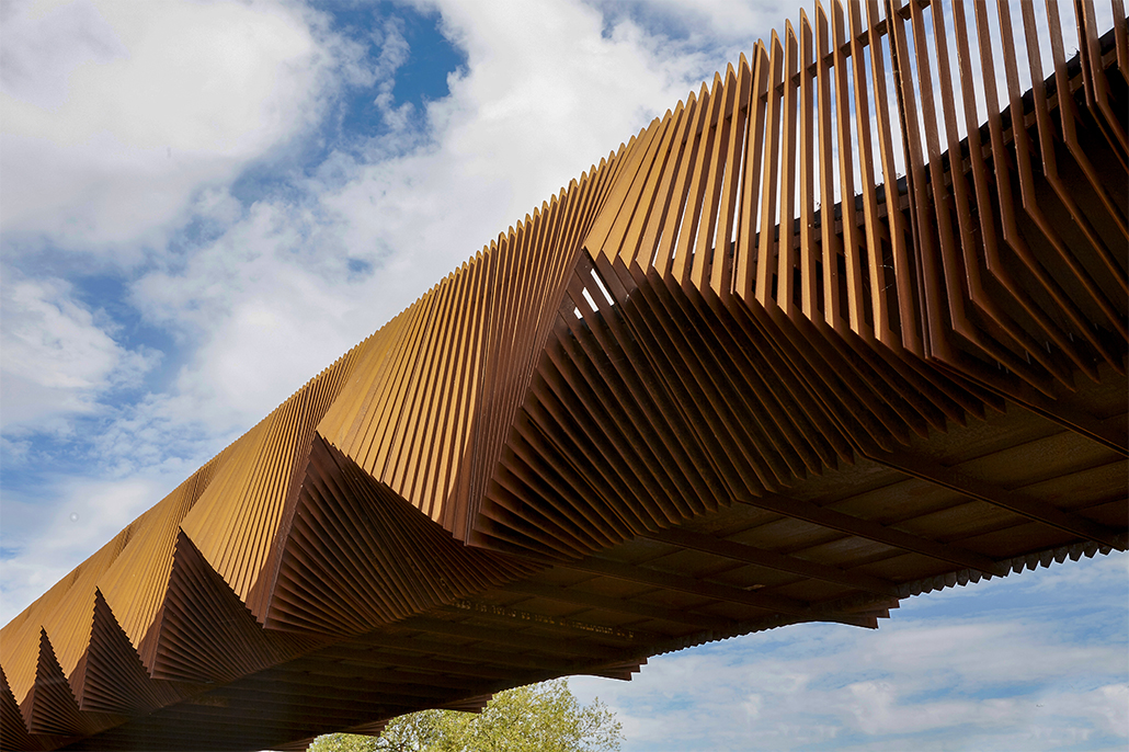 Footbridge, steel and timber | Pedestrian Bridges | Beaver Bridges